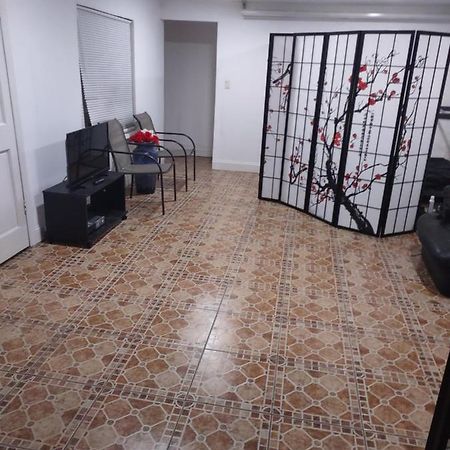 Omar'S Place - Shared Rooms Miami Exterior foto
